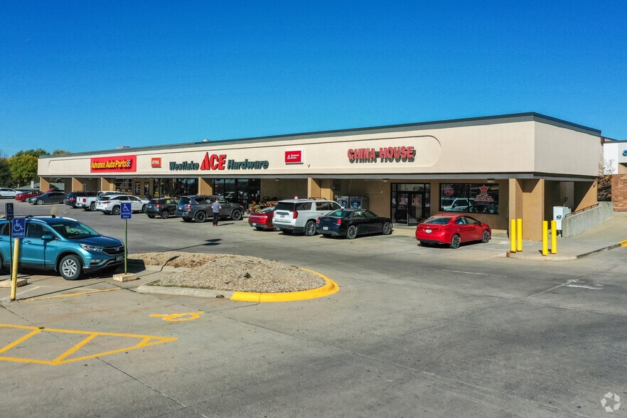 3800 Old Cheney Rd, Lincoln, NE 68516