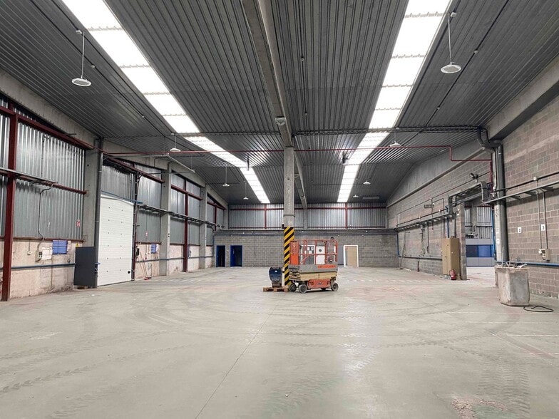 Industrial in Leganés, Madrid for lease - Building Photo - Image 2 of 8