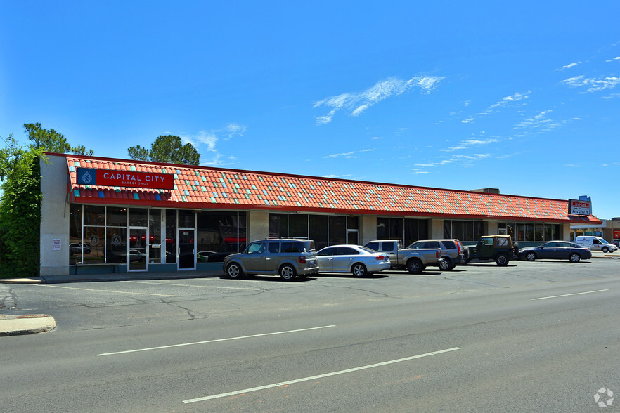 1900-1910 N Classen Blvd, Oklahoma City, OK for lease - Building Photo - Image 2 of 4