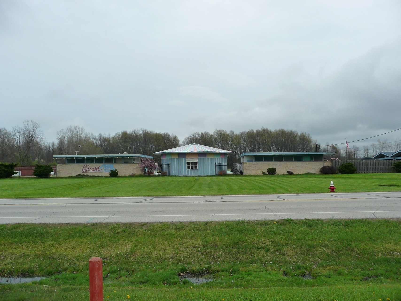 1451 Lake Breeze Rd, Sheffield Village, OH 44054