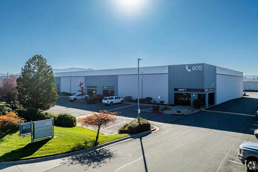 605 Glendale Ave, Sparks, NV for lease - Building Photo - Image 2 of 5