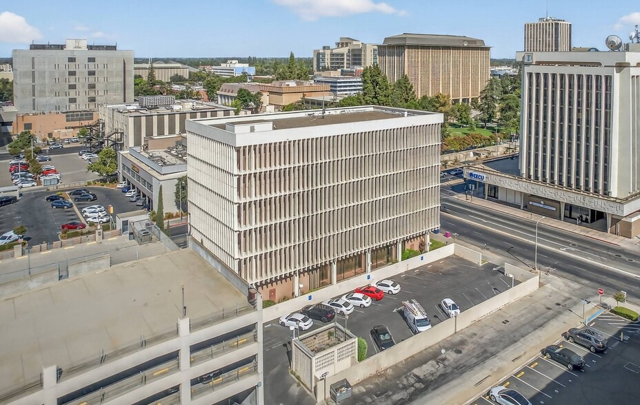 1221 Van Ness Ave, Fresno, CA for sale - Building Photo - Image 3 of 10