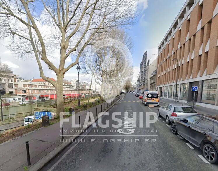 Retail in Paris for lease - Building Photo - Image 2 of 3