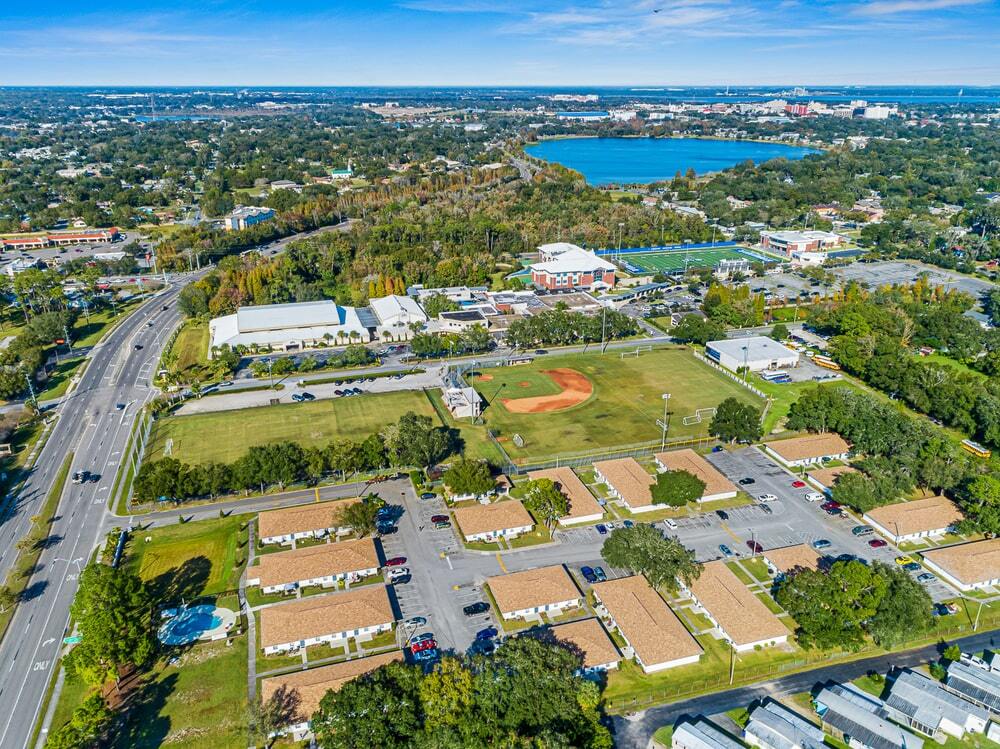 1776 Harden Blvd, Lakeland, FL 33803 Autumnwood Apartments