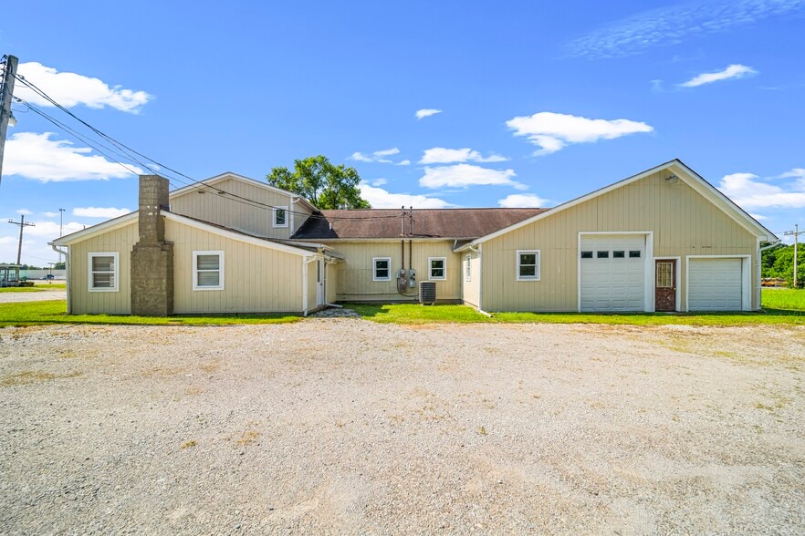 91 Grand Valley Ave, Orwell, OH for lease - Building Photo - Image 2 of 5