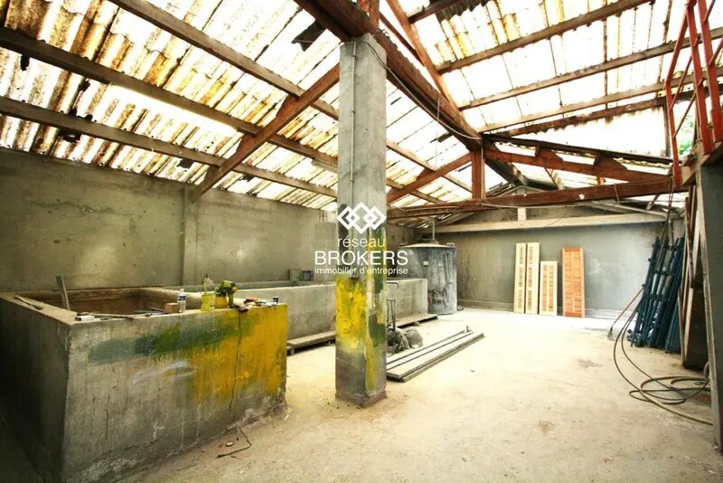 Flex in Marseille for sale - Interior Photo - Image 2 of 10