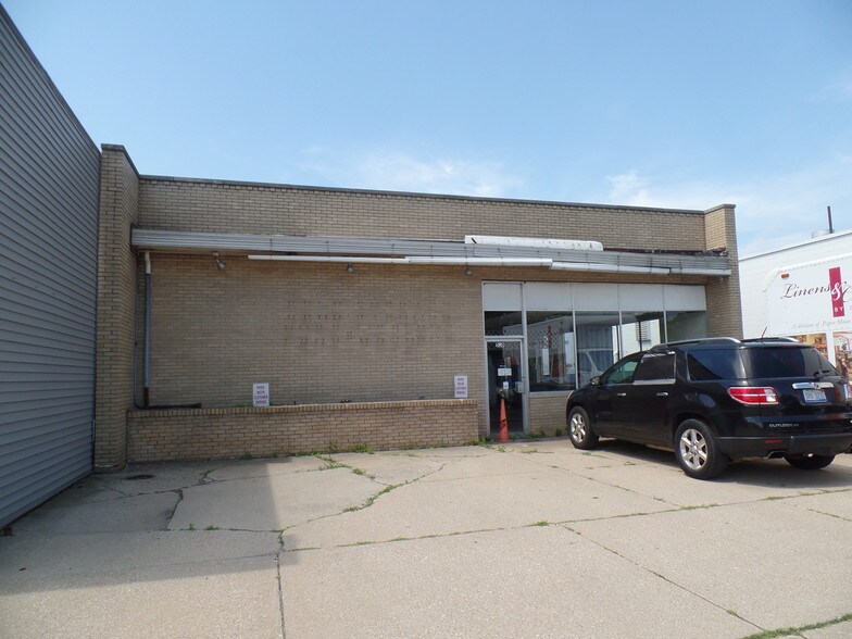 500 S Saginaw Rd, Midland, MI 48640