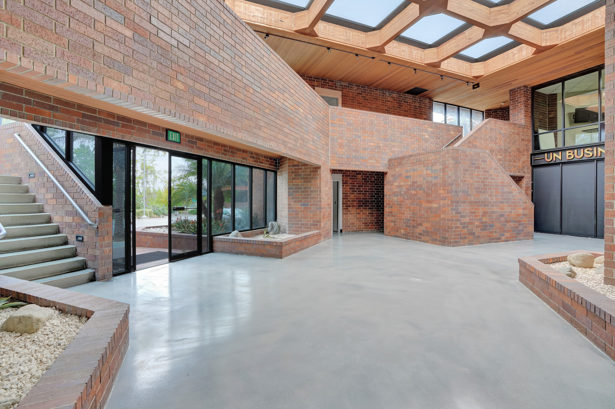 6 Upper Newport Plz, Newport Beach, CA for sale Interior Photo- Image 1 of 29