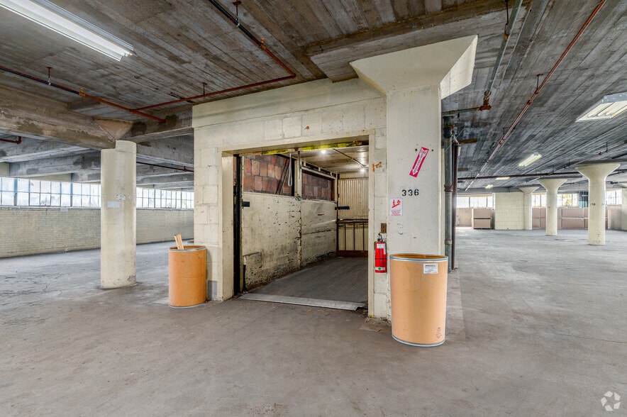 117 North Ave, Youngstown, OH for lease - Interior Photo - Image 3 of 21