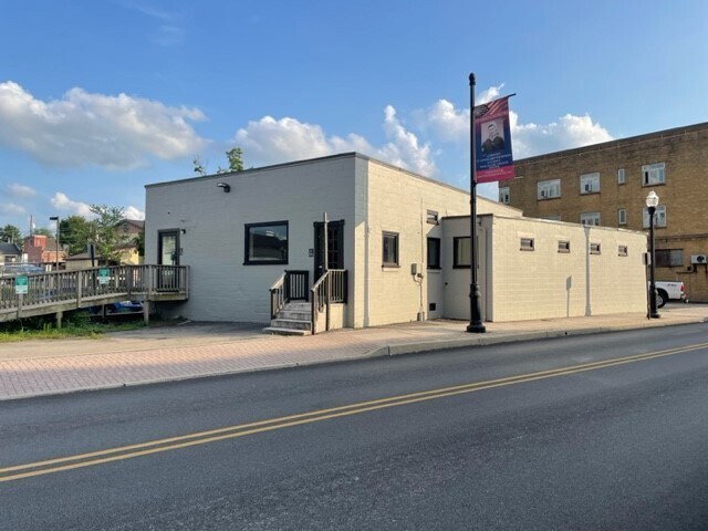 27 N State St, Ephrata, PA for sale Building Photo- Image 1 of 1