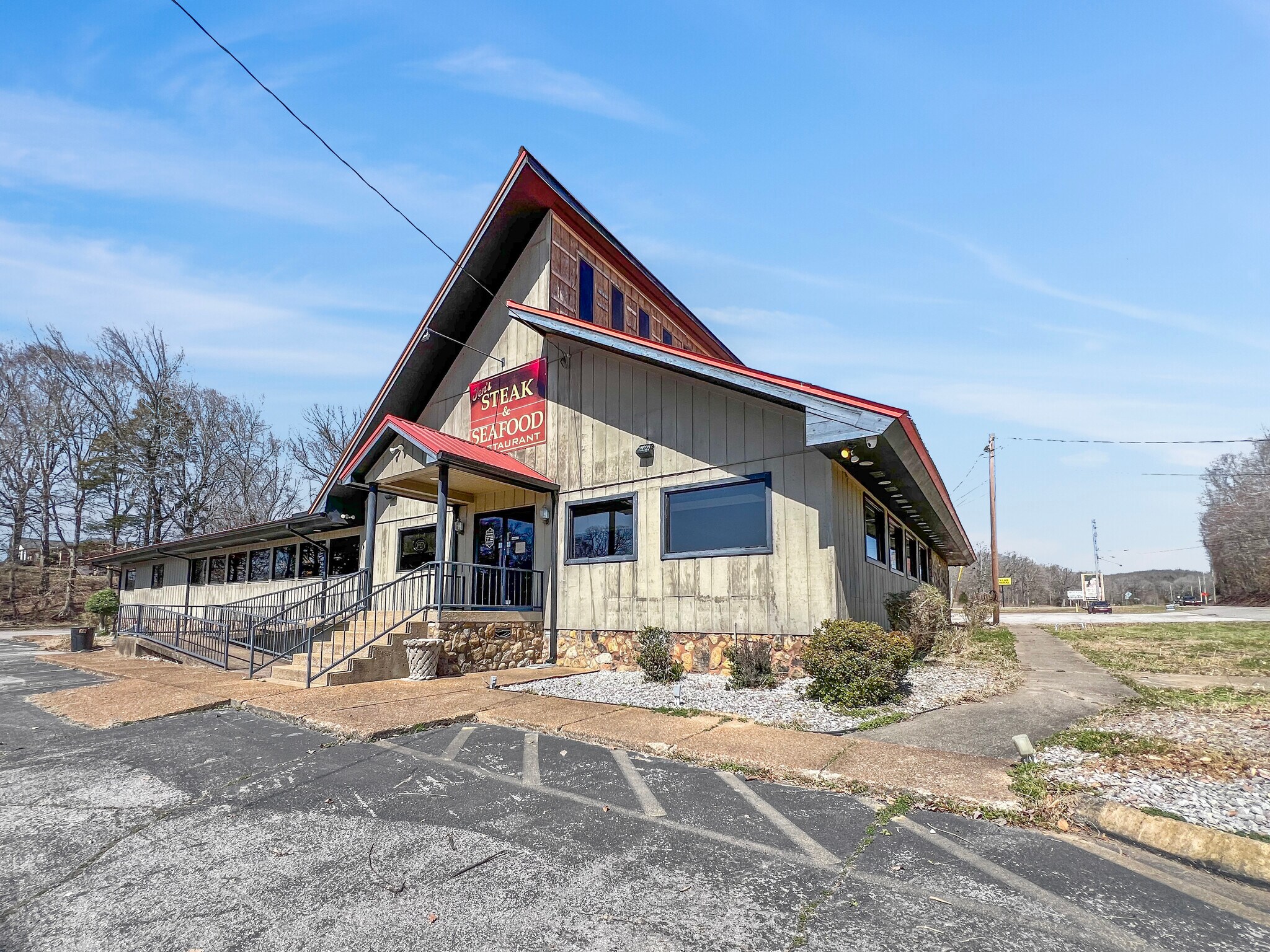 15371 Highway 13 S, Hurricane Mills, TN for lease Primary Photo- Image 1 of 68