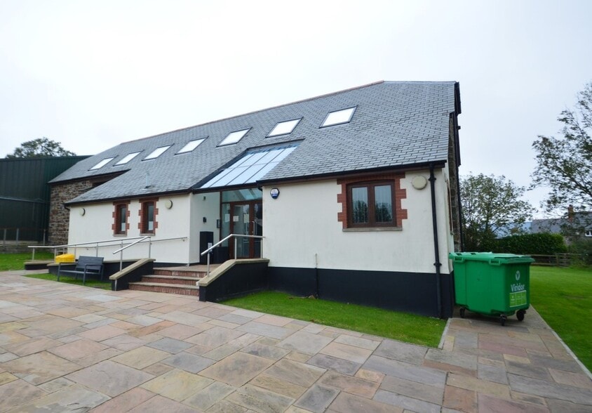 Hill, Filleigh for lease - Building Photo - Image 1 of 3