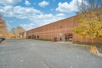 7624 Boone Ave N, Brooklyn Park, MN for lease Building Photo- Image 2 of 12