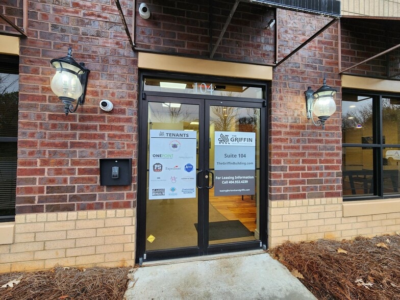 1880 W Oak Pky, Marietta, GA for lease - Building Photo - Image 3 of 23