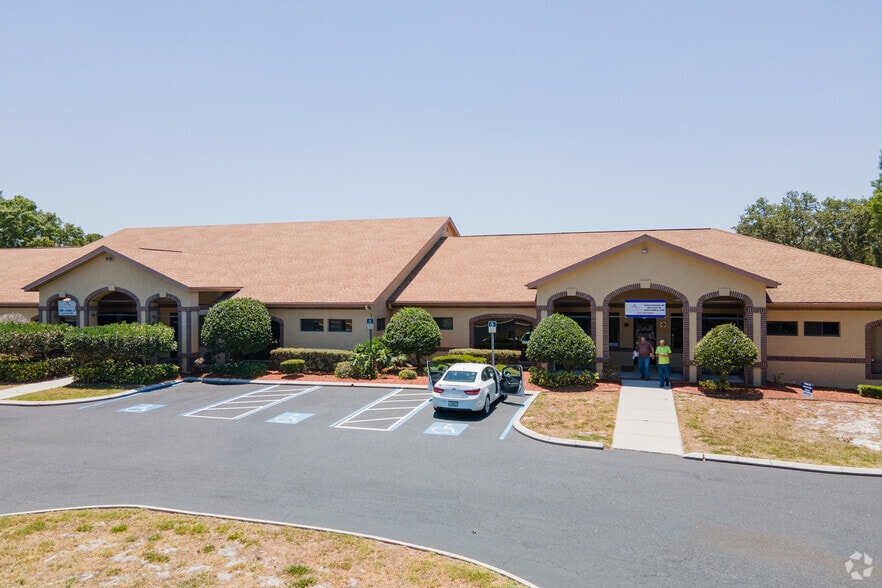 13901 Lakeshore Blvd, Hudson, FL for lease - Building Photo - Image 2 of 4