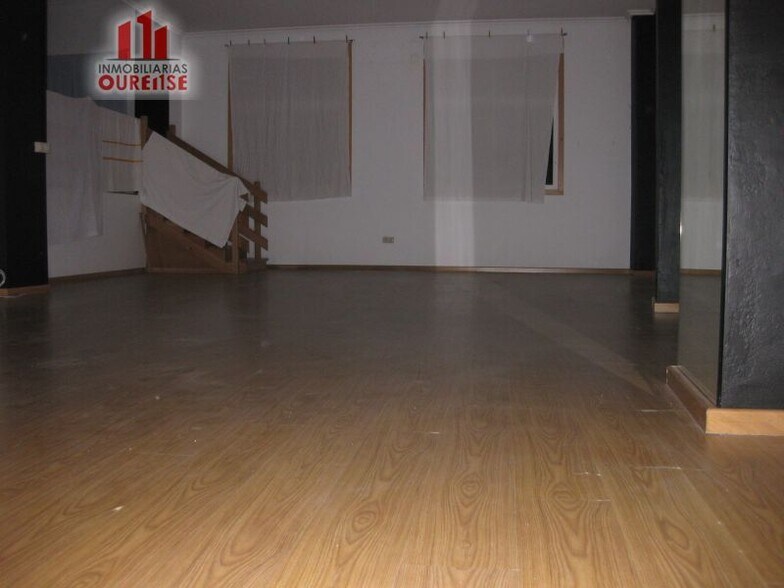 Retail in Ourense, Orense for lease - Building Photo - Image 1 of 7