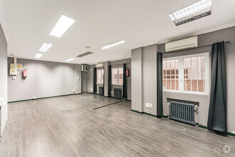 Office in Madrid, MAD for lease Interior Photo- Image 1 of 8