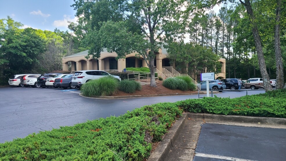 810 Canton Rd, Marietta, GA for lease - Building Photo - Image 3 of 18