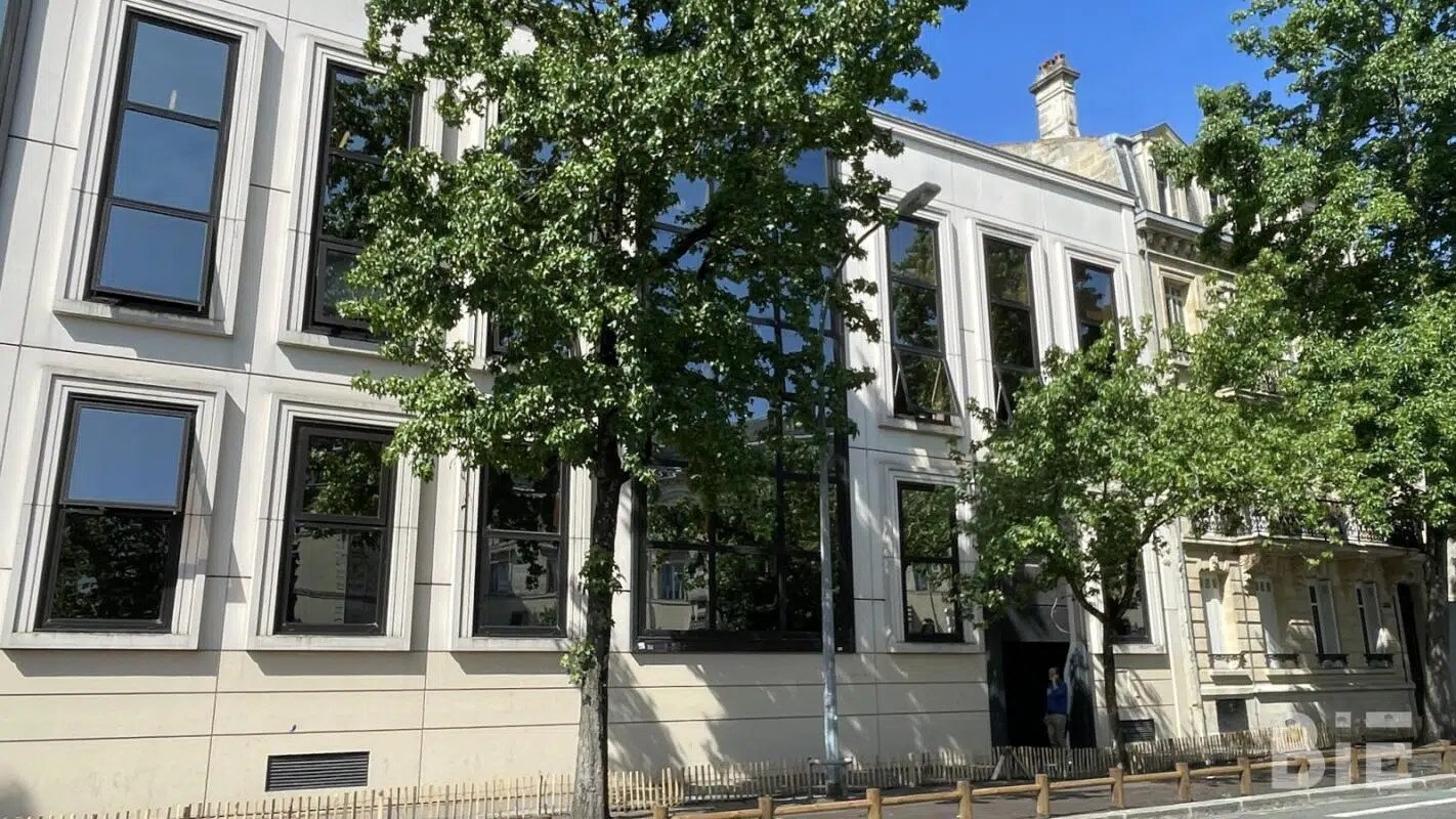 Office in Bordeaux for lease Building Photo- Image 1 of 6