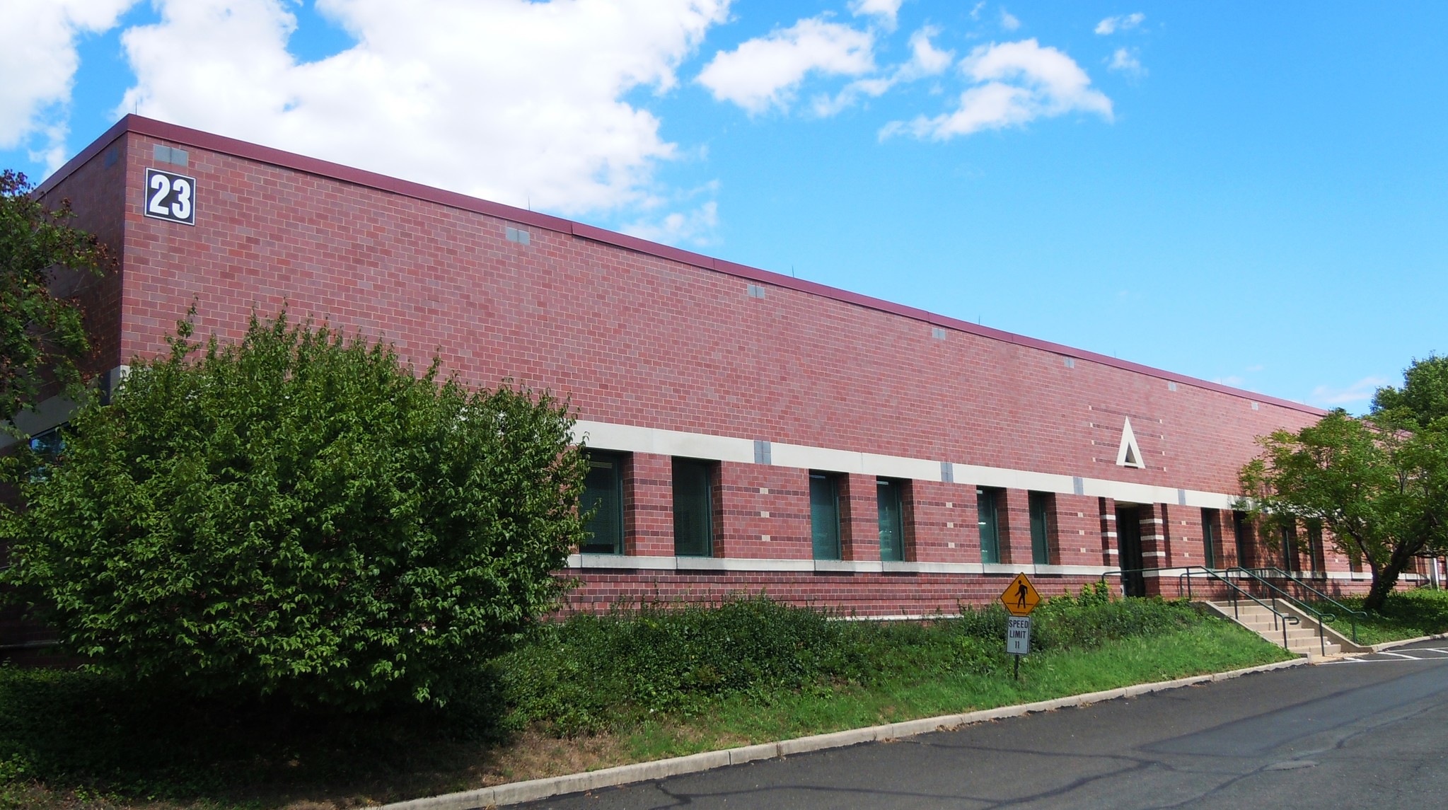 300 Brookside Ave, Ambler, PA for lease Primary Photo- Image 1 of 3