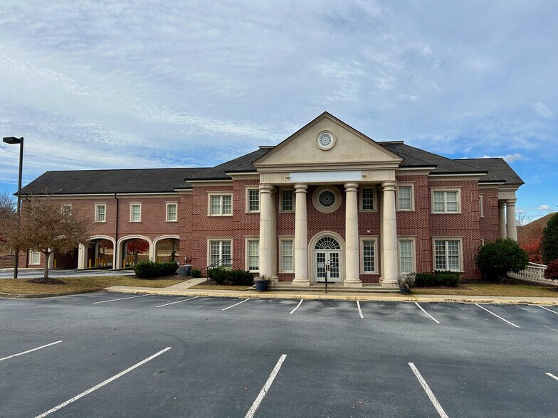 489 Highland Crossing, East Ellijay, GA 30540