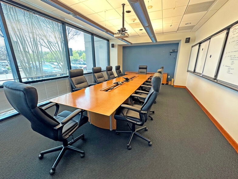 7226 Lee Deforest Drive, Units 104 & 105 portfolio of 2 properties for sale on LoopNet.com - Building Photo - Image 2 of 6