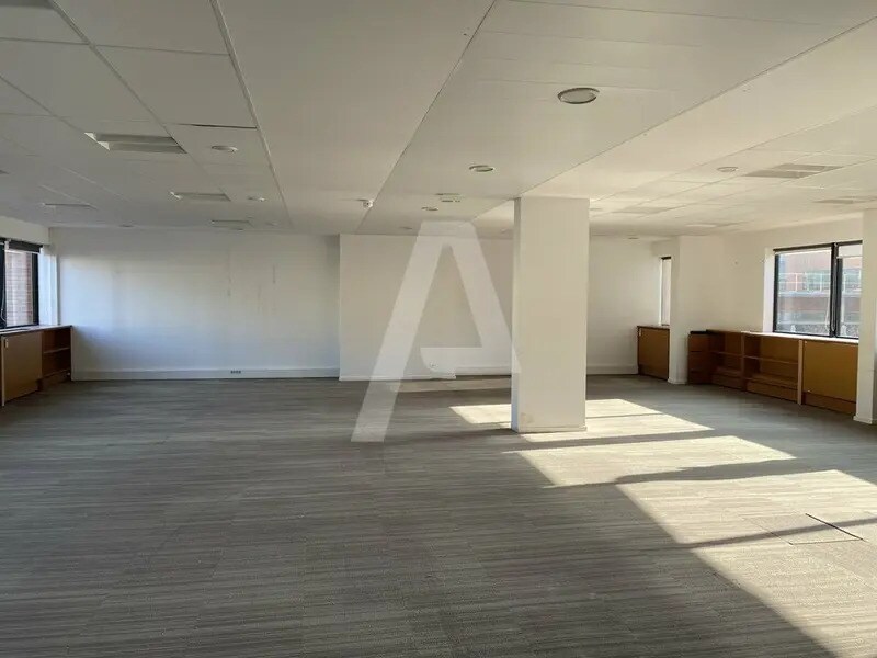 4 Rue Raspail, Ivry-sur-Seine for lease Interior Photo- Image 1 of 6