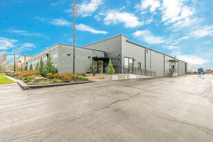 20,000 SF Office & Warehouse with Secure Yard - Warehouse