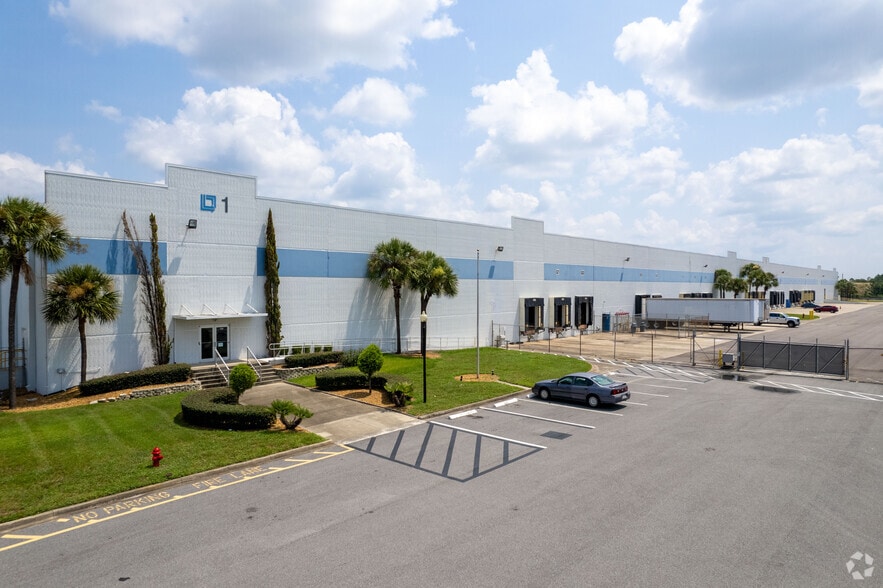 1 Imeson Park Blvd, Jacksonville, FL for lease - Building Photo - Image 2 of 8