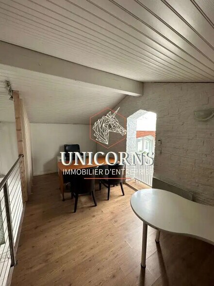 Office in Portet-sur-Garonne for lease - Interior Photo - Image 2 of 4