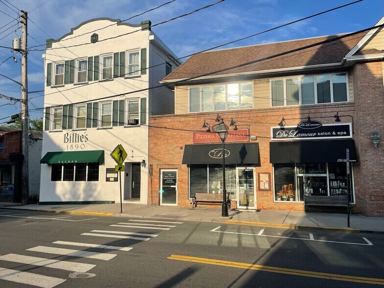 304 Main St, Port Jefferson, NY 11777