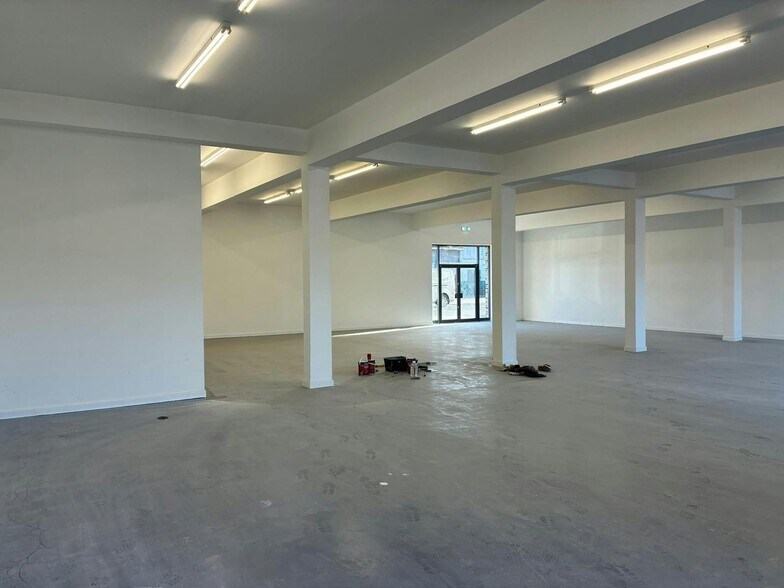 2 New Mill Rd, Kilmarnock for lease - Building Photo - Image 3 of 4
