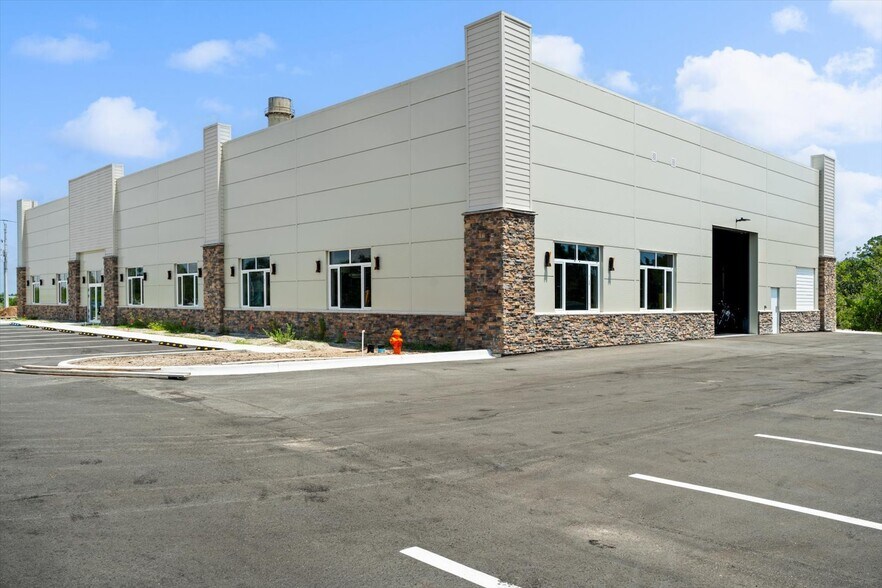 6255 Colbert ln, Palm Coast, FL for sale - Building Photo - Image 1 of 1