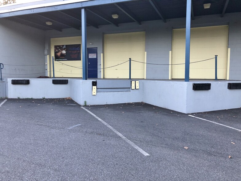 551 Anderson Ave, Milford, CT for lease - Building Photo - Image 3 of 5