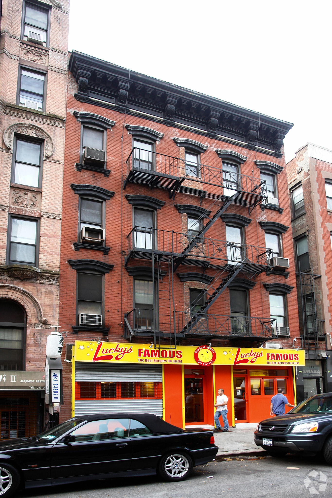 370 W 52nd St, New York, NY for lease Primary Photo- Image 1 of 5