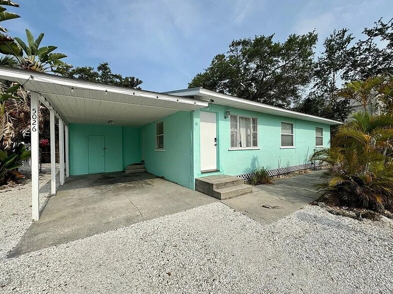 5026 Calle Minorga, Siesta Key, FL for sale - Primary Photo - Image 1 of 2