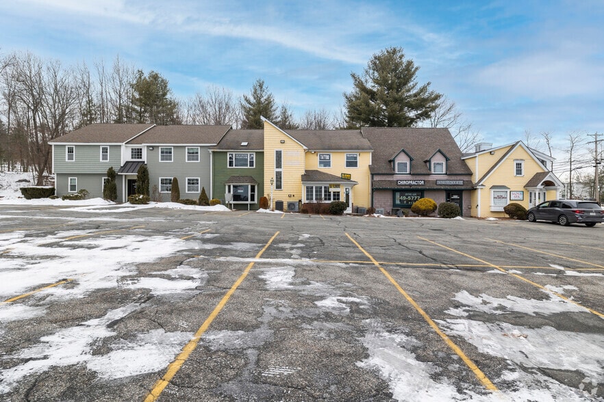 404 Middlesex Rd, Tyngsborough, MA for sale - Primary Photo - Image 1 of 1