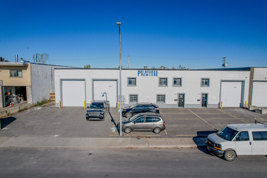 8295-8305 Creusot Rue, Montréal, QC for lease - Building Photo - Image 1 of 9