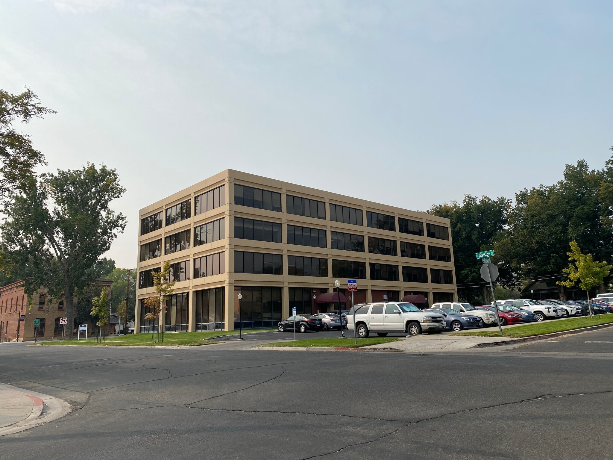 400 W King St, Carson City, NV for lease Building Photo- Image 1 of 16