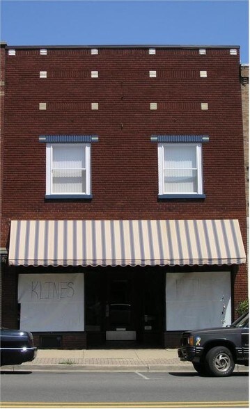 13 N Main, Three Rivers, MI for sale - Primary Photo - Image 1 of 1