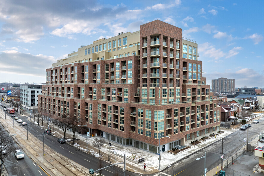 1775-1779 St Clair Av W, Toronto, ON for sale - Primary Photo - Image 1 of 4