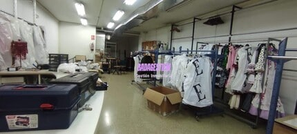 Retail in Badalona, Barcelona for lease Interior Photo- Image 2 of 6