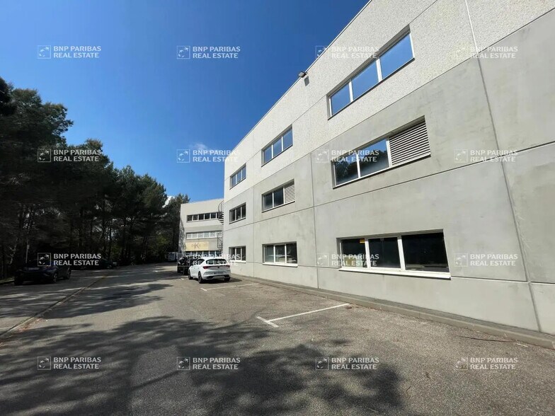 Flex in Mouans-Sartoux for lease - Building Photo - Image 3 of 32