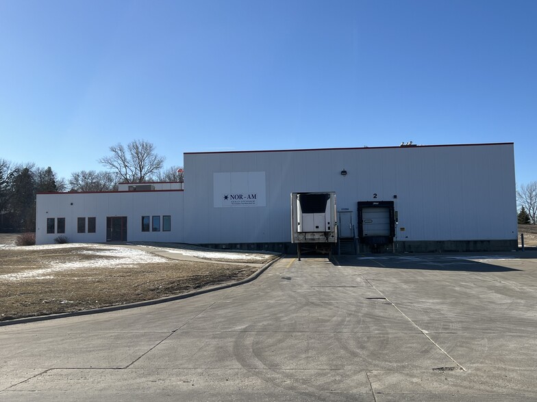 700 Prospect St SW, Le Mars, IA for lease - Building Photo - Image 1 of 1