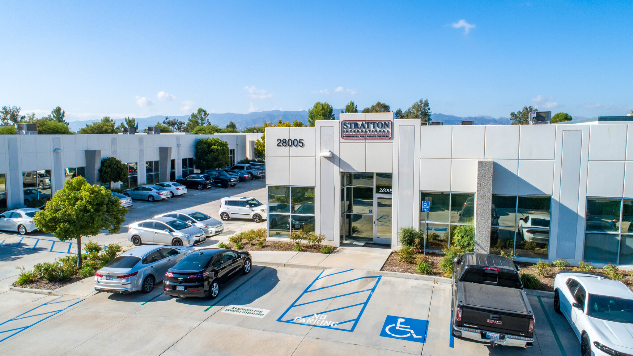 28005 Smyth Dr, Santa Clarita, CA for lease Building Photo- Image 1 of 11