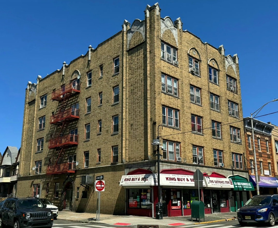78Units JC portfolio of 4 properties for sale on LoopNet.com Building Photo- Image 1 of 9