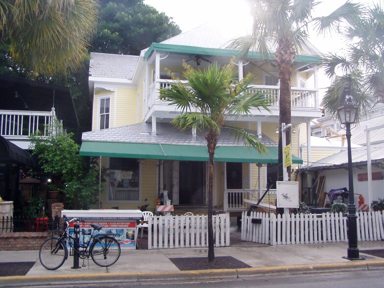 221 Duval St, Key West, FL 33040