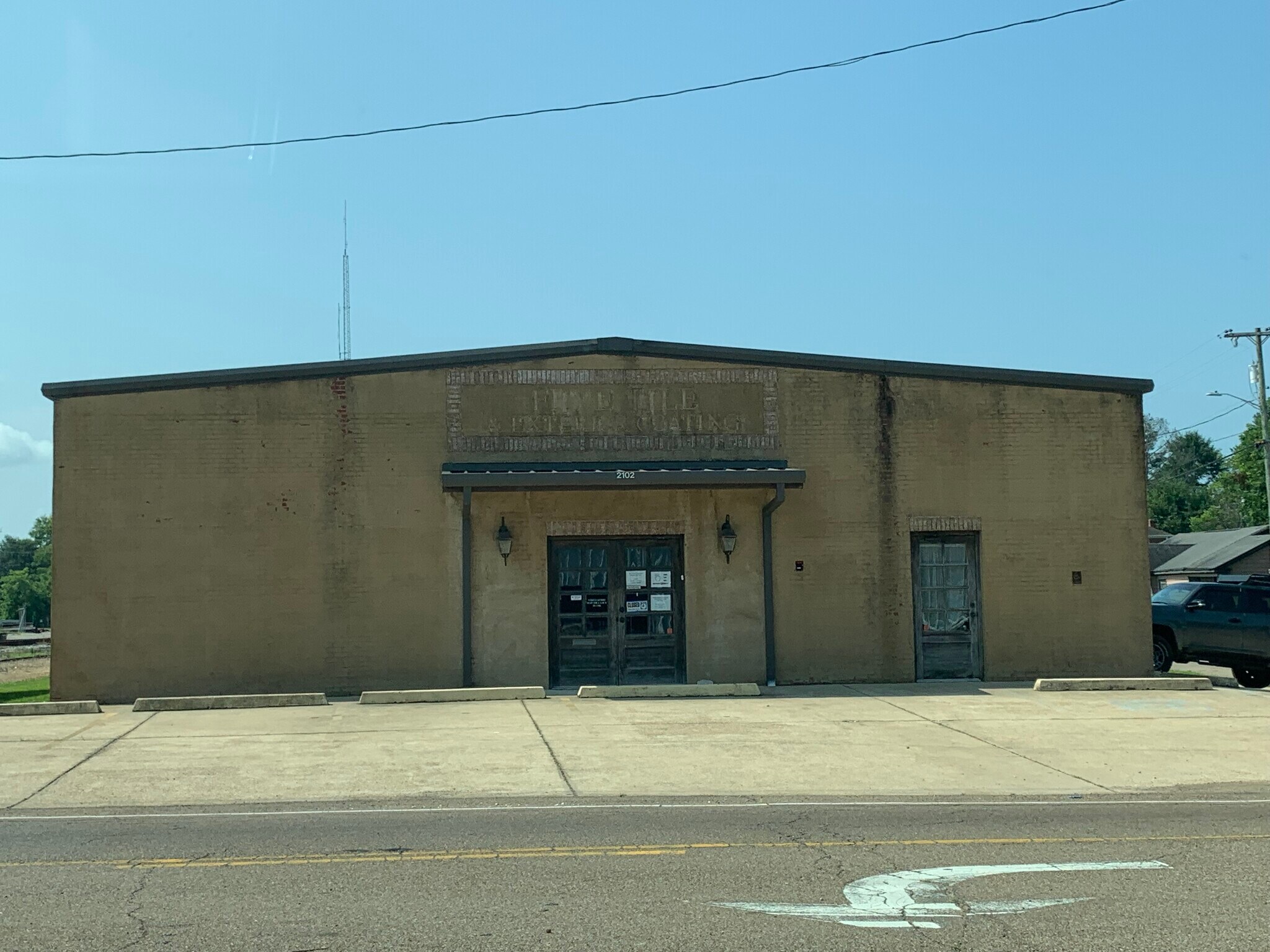 2102 Main St, Columbus, MS for sale Primary Photo- Image 1 of 1