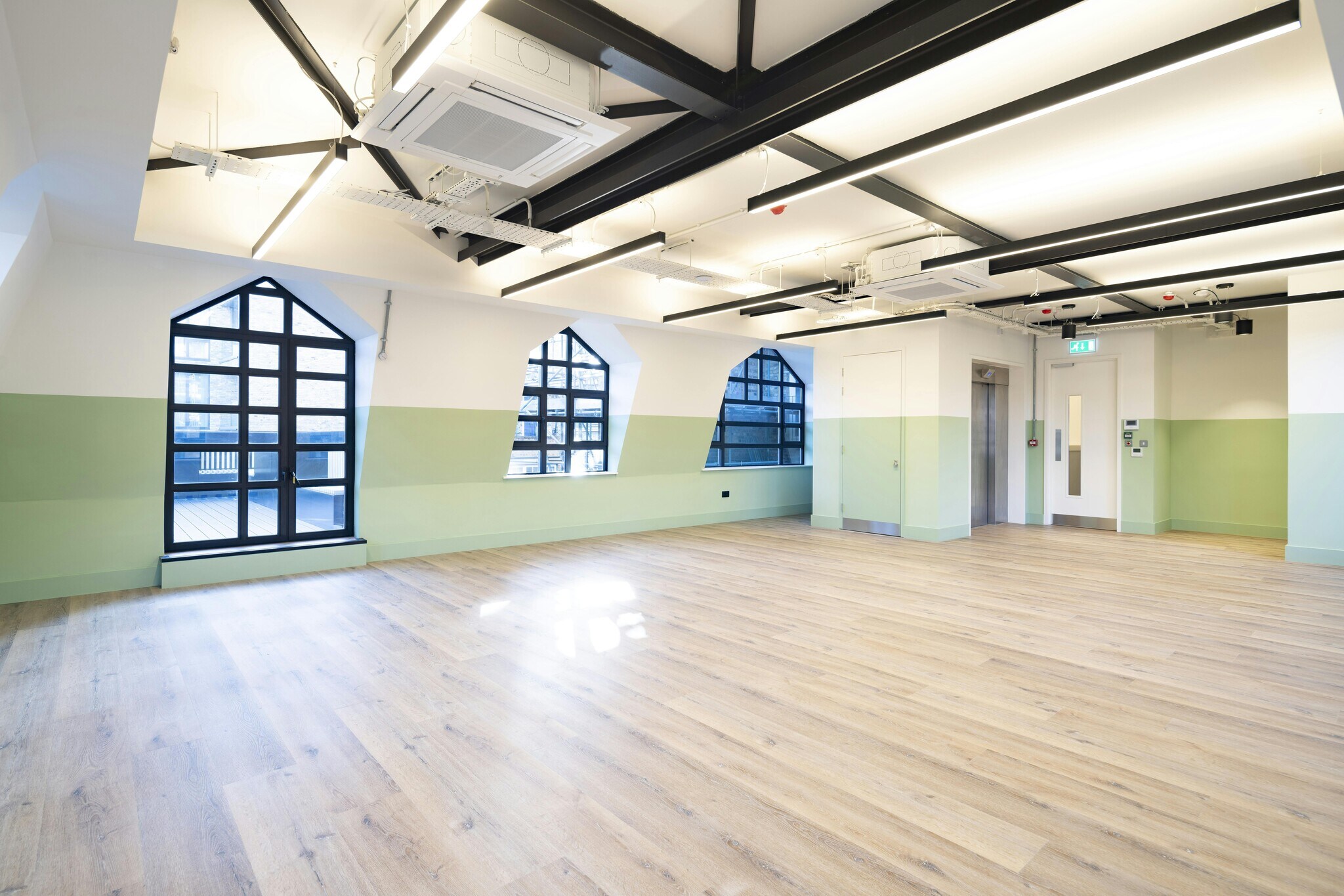 18-22 Disney Pl, London for sale Building Photo- Image 1 of 1