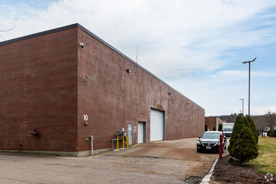 10 Panas Rd, Foxboro, MA for lease - Building Photo - Image 3 of 4